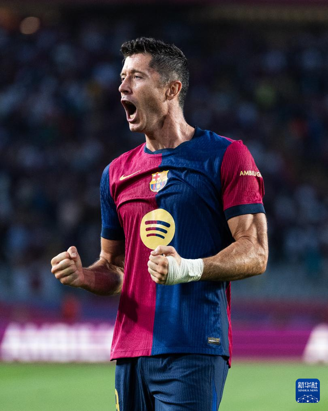 英超：曼城主场3-0完胜诺维奇（英超：曼城主场3比0大胜诺维奇）