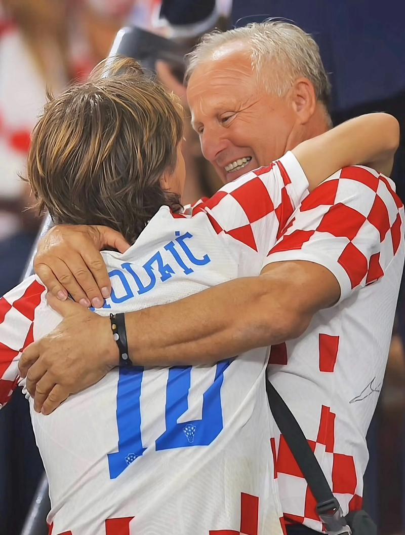 德转列21世纪参与进球榜：梅西1339球居首，C罗1253球第二（德转公布21世纪进球参与榜：梅西1339球登顶，C罗1253球居次）