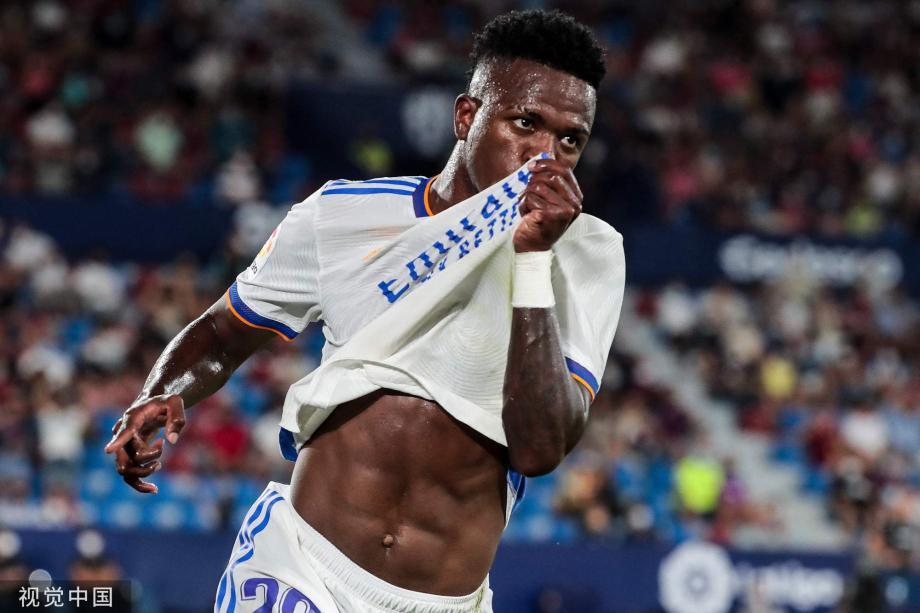 海纳：孔帕尼能塑造他自己的时代；纳格尔斯曼也许未来会回拜仁（海纳：孔帕尼有望开创新纪元，纳格尔斯曼未来不排除回归拜仁）