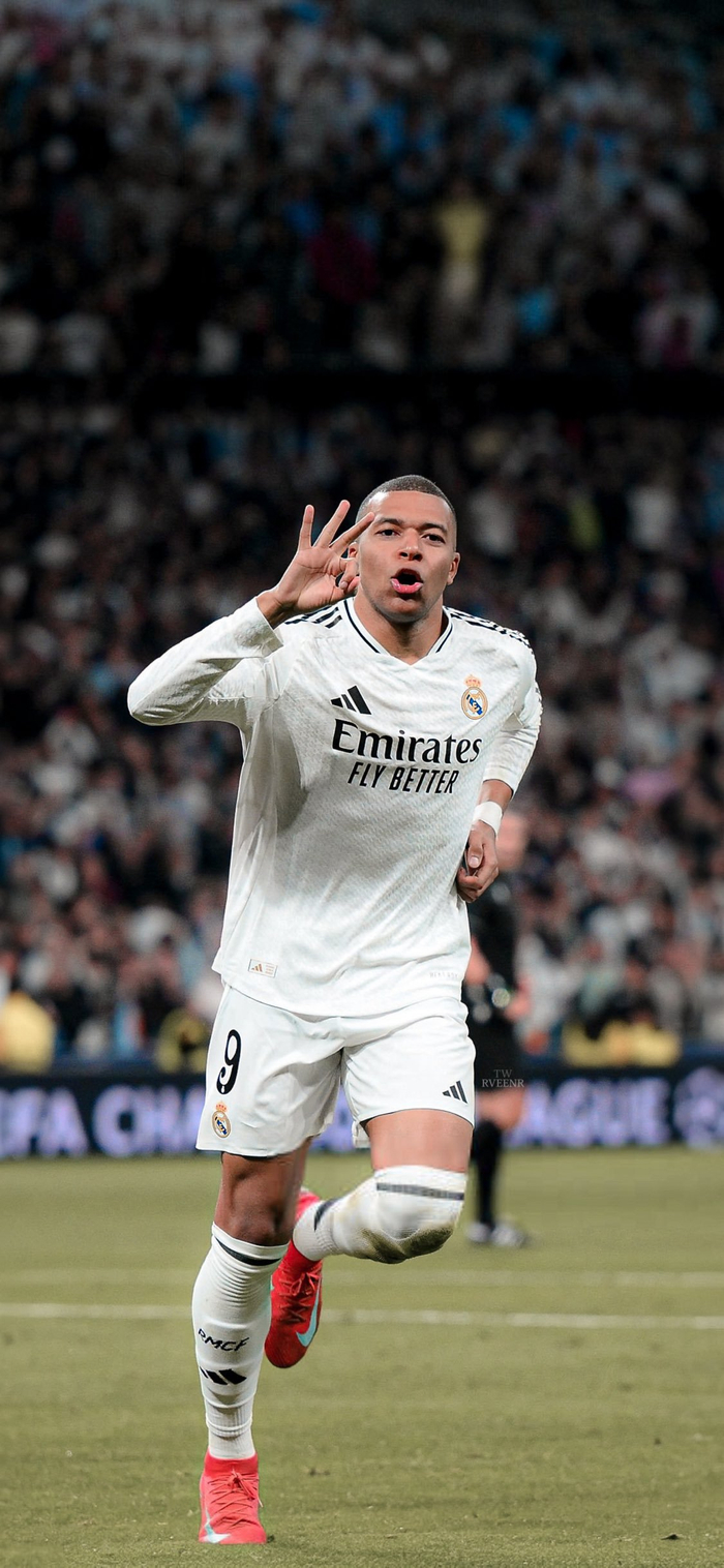 罗马诺：哈托已完成体检，今天与切尔西签约7年（罗马诺：哈托完成体检，今日将与切尔西签下7年合同）