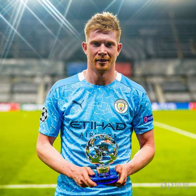 霍伊伦：人们有时会忘记我才22岁，我每天都在努力变得更好（霍伊伦：别忘了我才22岁，我每天都在努力提升自己）