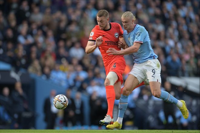 罗体：罗马尼奥利右腿屈肌受伤，或缺席下轮对阵国米的关键战（罗体：罗马尼奥利右腿屈肌受伤，或无缘下轮与国米的关键之战）