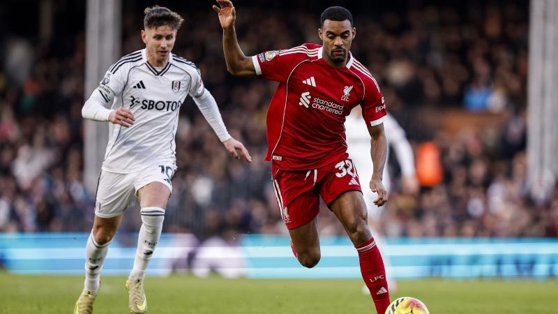 官方：刘殿座当选2025赛季中超最佳守门员，本赛季中超实现10次零封（官方确认：刘殿座荣膺2025赛季中超最佳门将，本季贡献10场零封）