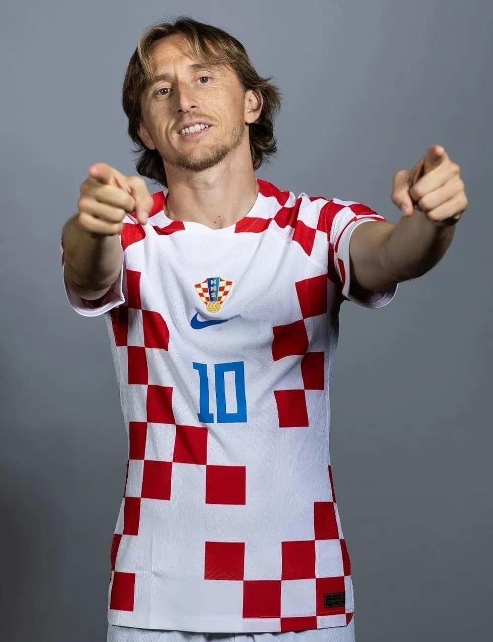 意甲前瞻：克雷莫纳老将瓦尔迪仍有余热，莱切客场战力尚可（意甲前瞻：克雷莫纳宿将瓦尔迪宝刀未老，莱切客场竞争力不俗）