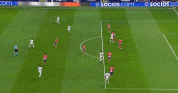 错失绝平机会，帕罗特补时阶段勺子点球打飞（补时勺子点球失手，帕罗特错过绝平良机）